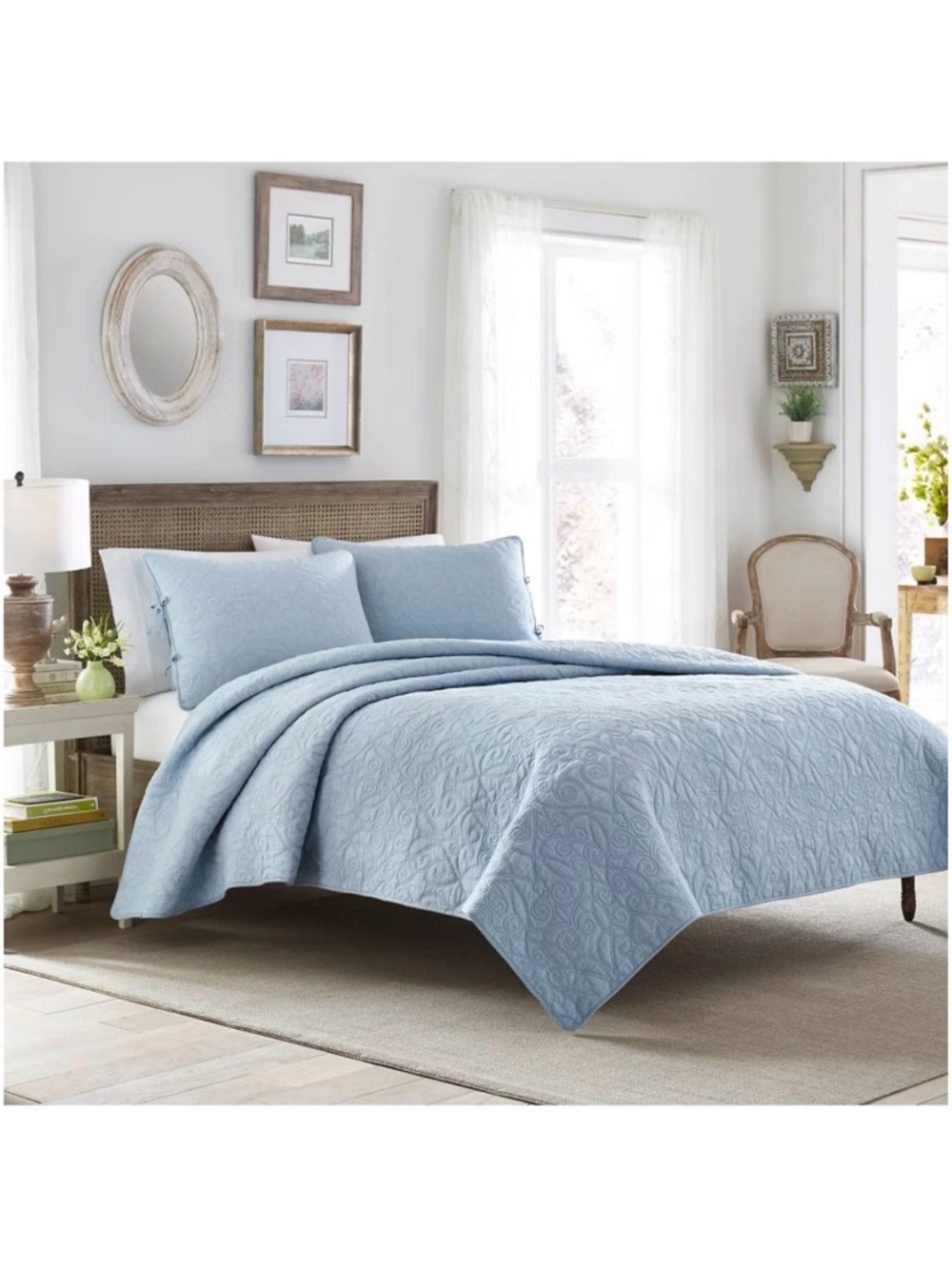 King Breeze Blue - Laura Ashley Felicity Quilt Set